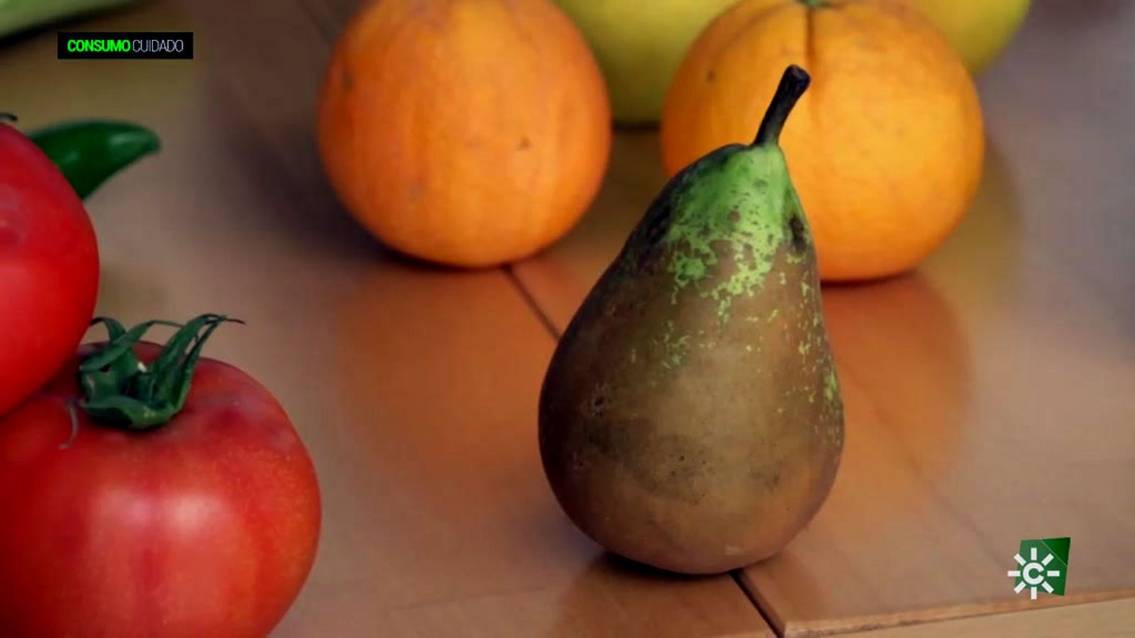 ¿Engorda la fruta? ¿mejor consumirla en zumo o entera? ¿cómo conservarlas y lavarlas?
