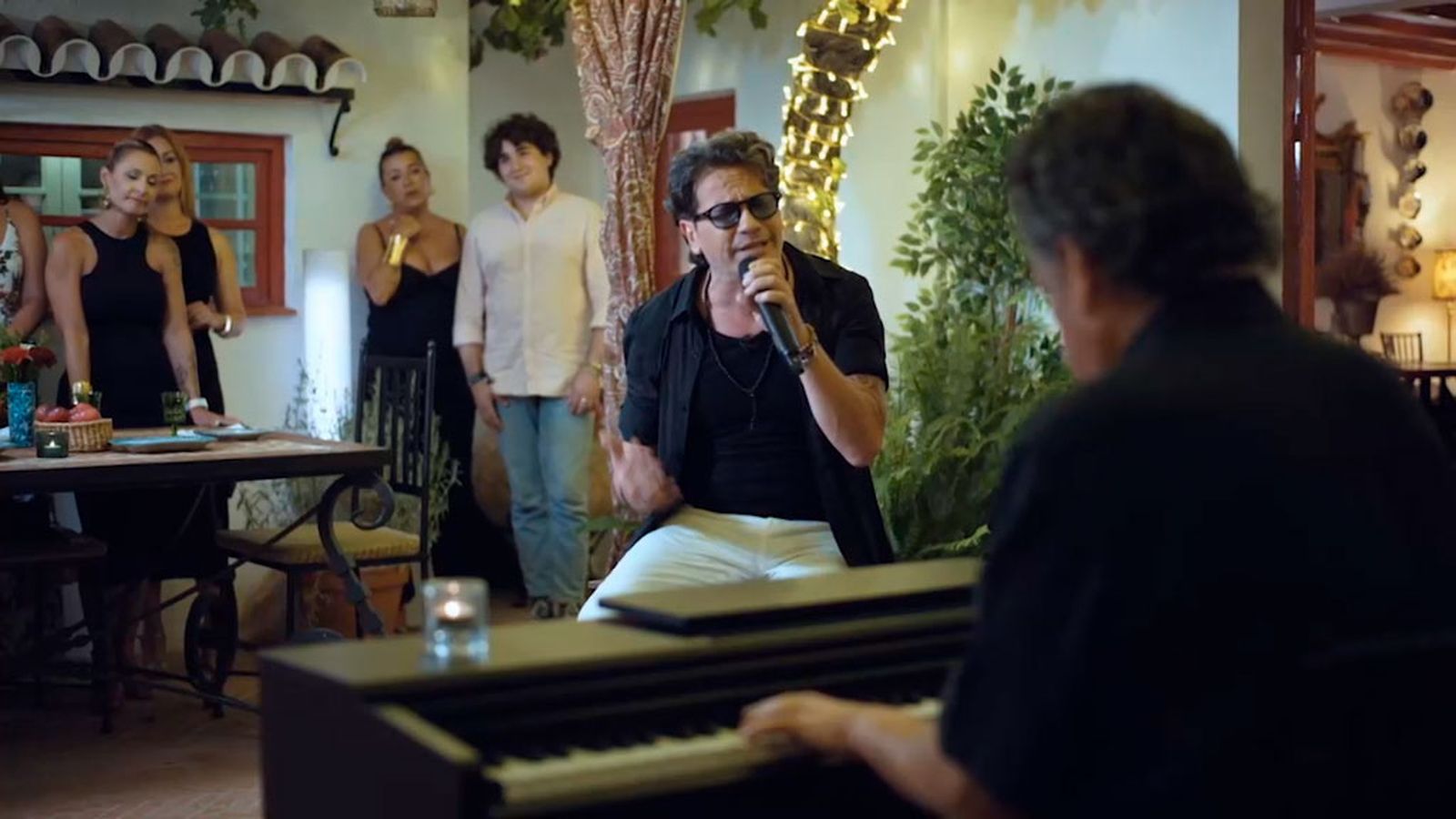 David De María 'Simplemente ellas' una canción dedicada a las mujeres y su lucha por la igualdad