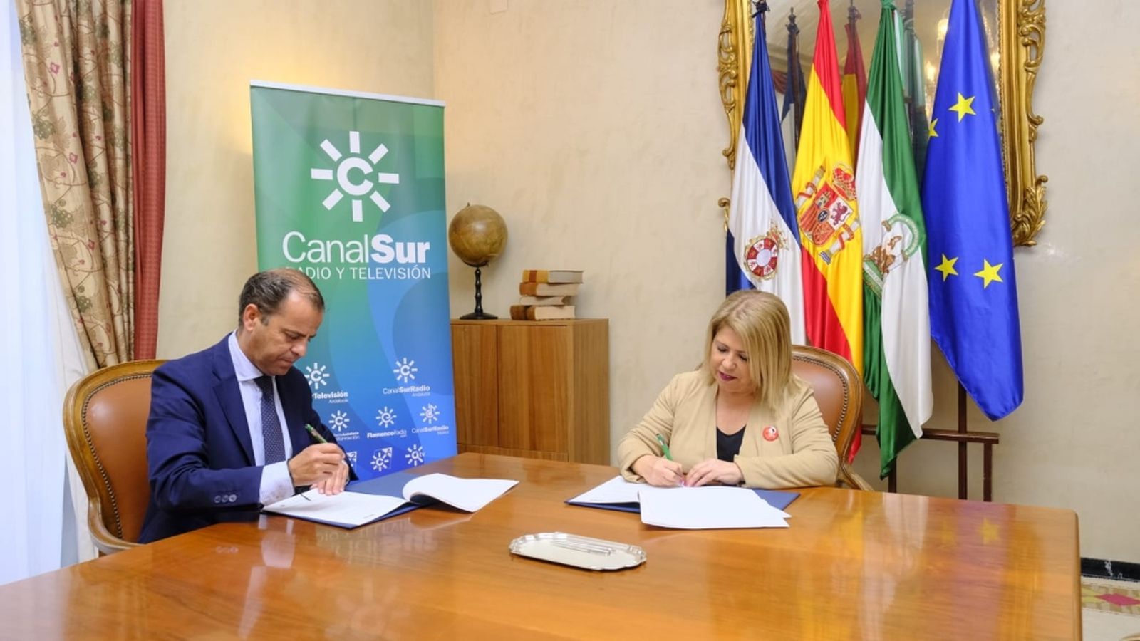 Firma convenio Jerez Lola Flores 25/01/23