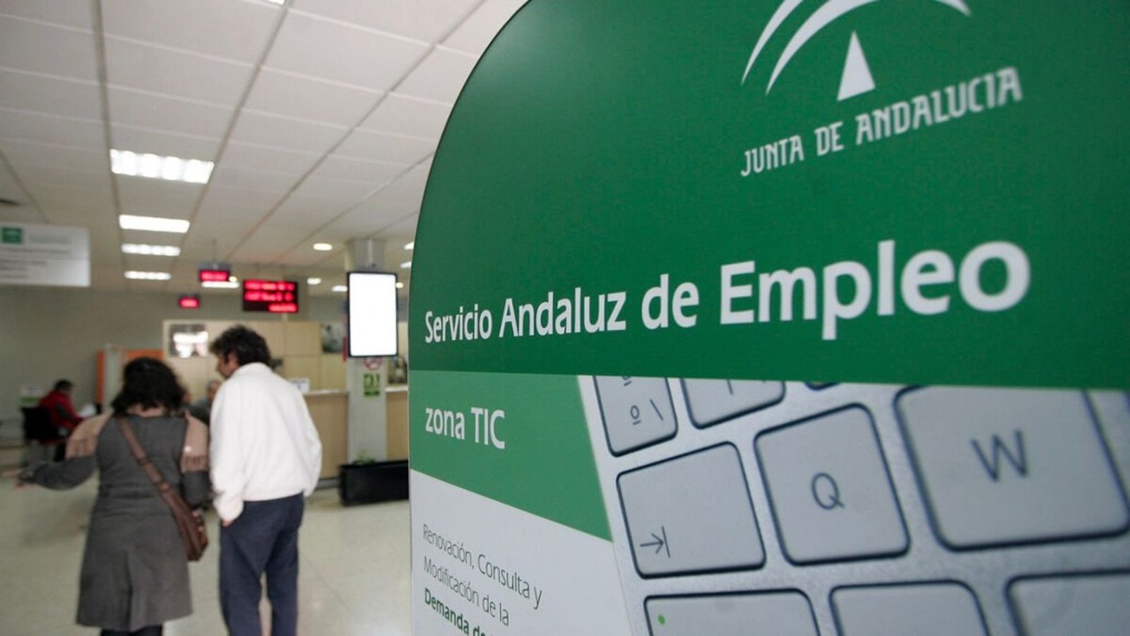 19 marzo empleados oficina sae