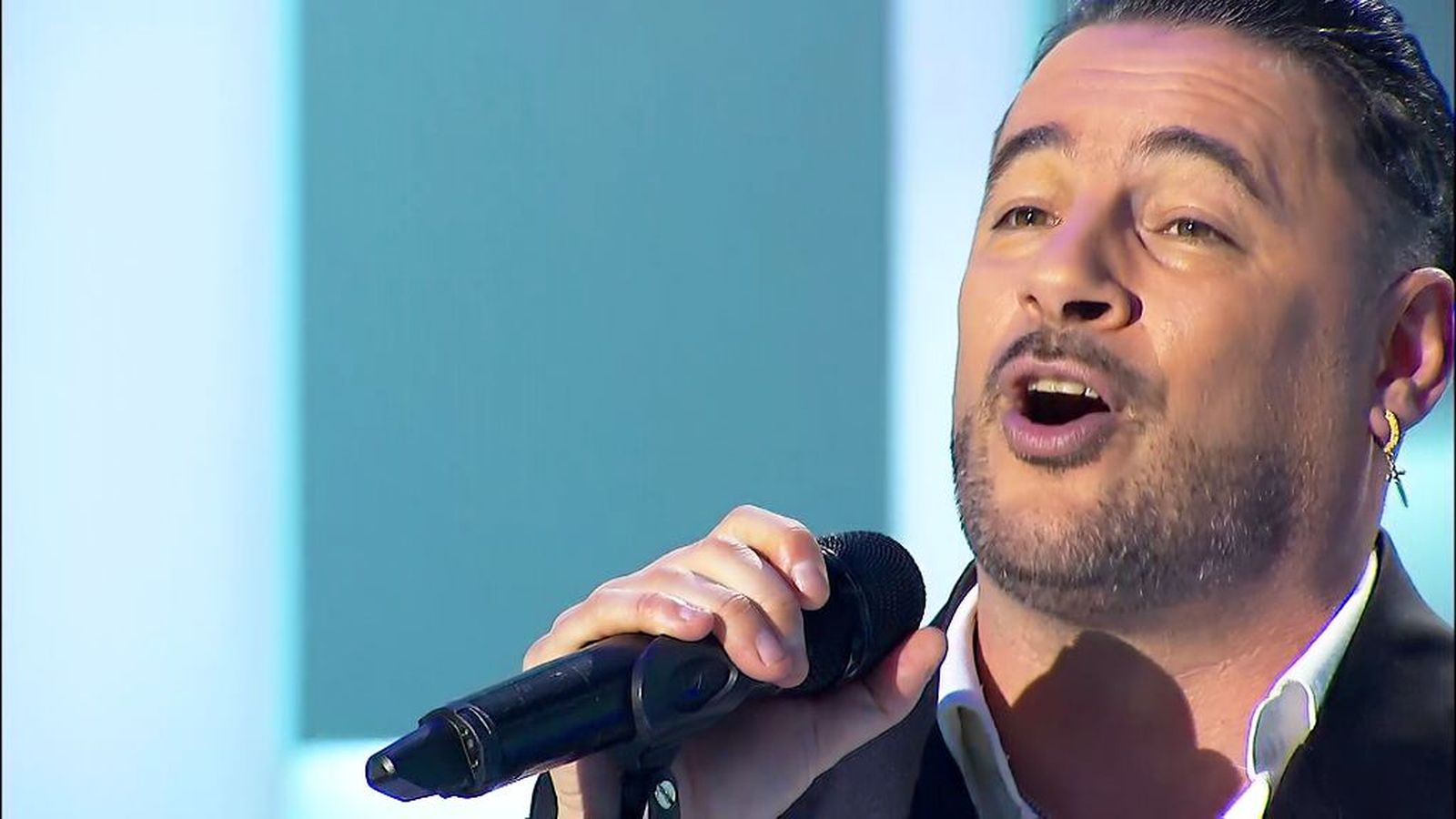 Andy nos presenta 'Poquito a poco', su segundo single tras acabar su dúo con Lucas