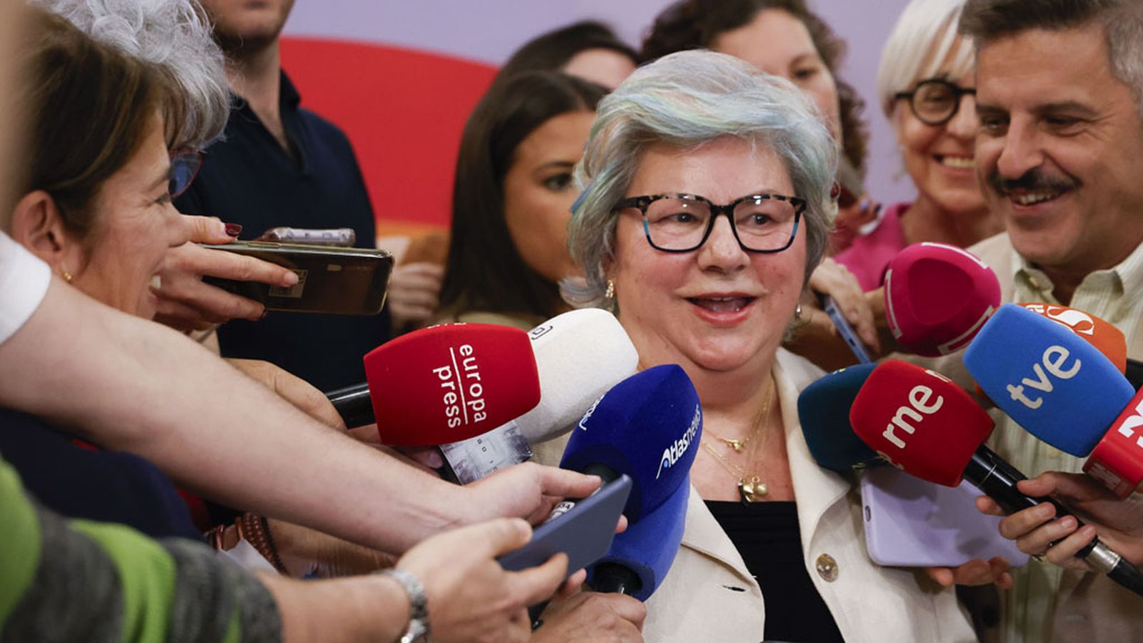 Dolores Vázquez, homenajeada por el Gobierno: Pasé un calvario, pero he perdonado