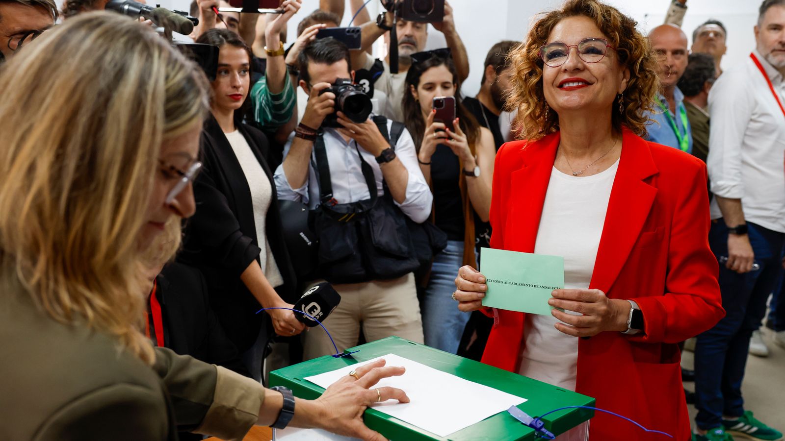 Vota María Jesús Montero