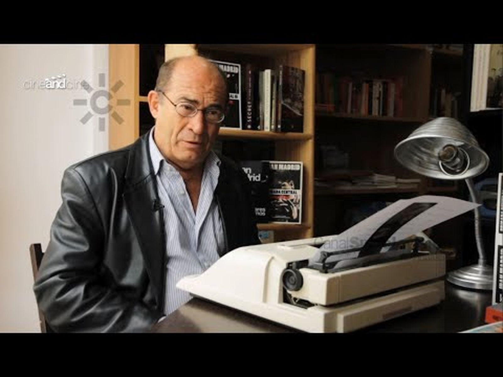 El escritor Juan Madrid y la novela negra y el cine