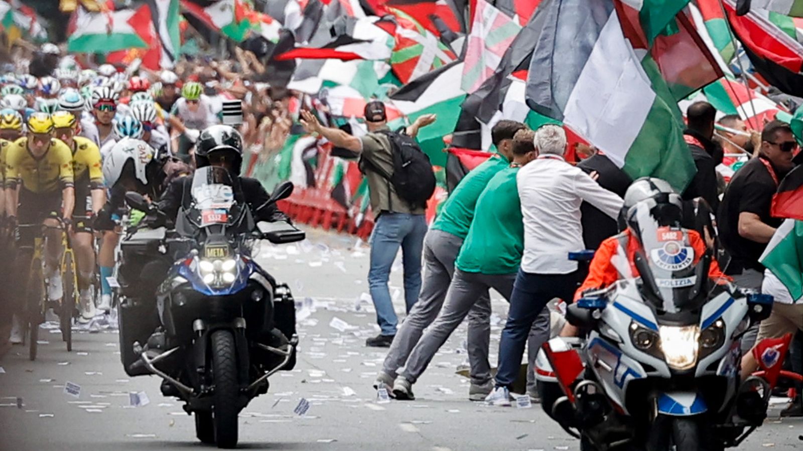 La Vuelta suspende el final de etapa por protestas pro palestinas