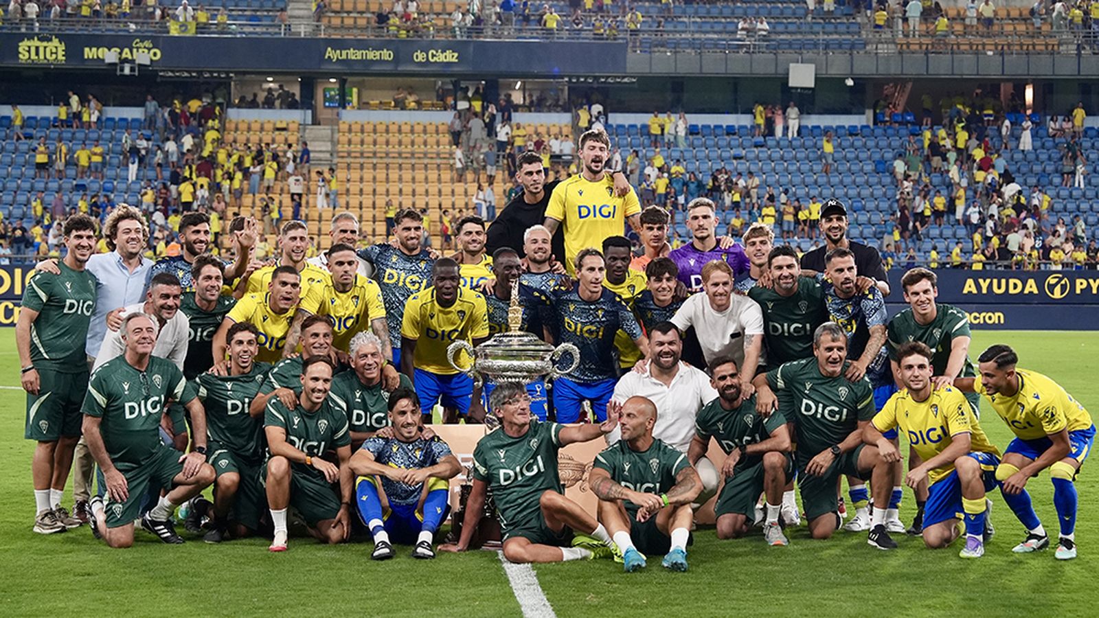 El Cádiz se lleva el Trofeo Carranza ante el Córdoba
