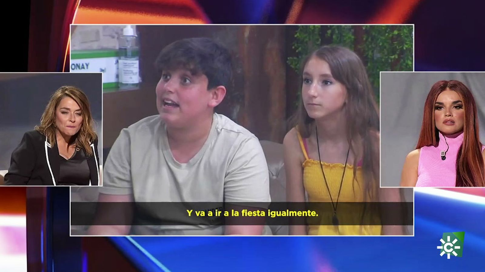 La reacción de Rafa y Nazaret, al ver como dos jóvenes presionan a un amigo para que cambie su imagen