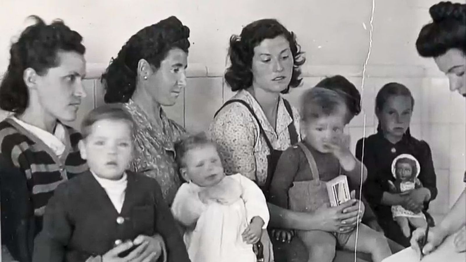 La madre sola