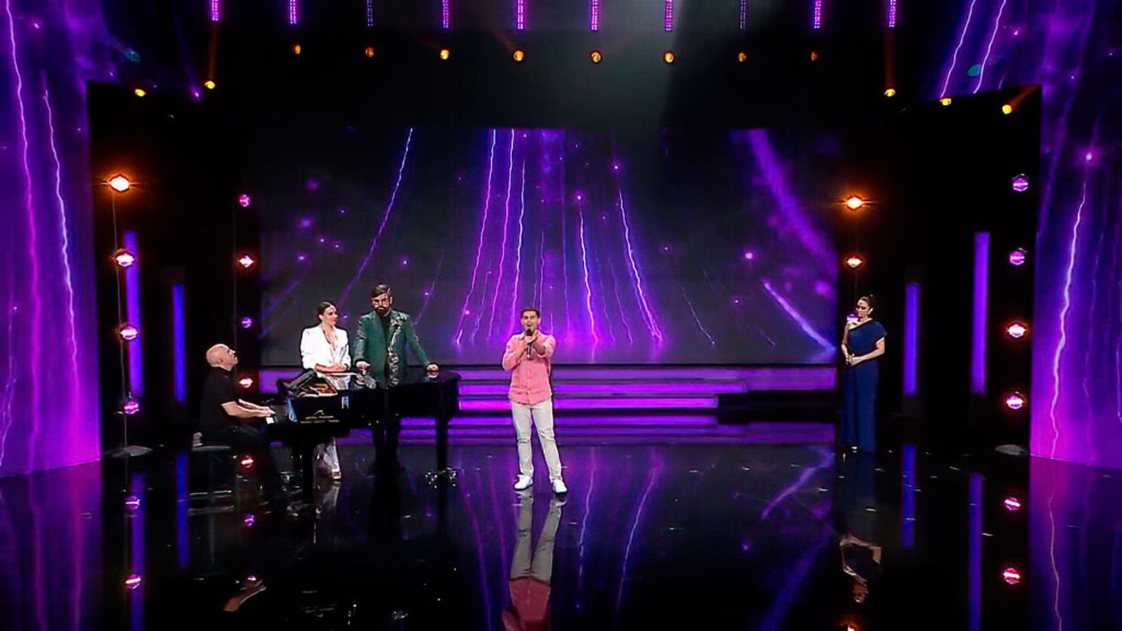 Óscar Cantalejo consigue el pase en el repesca defendiendo el tema 'Va todo al ganador'  de ABBA