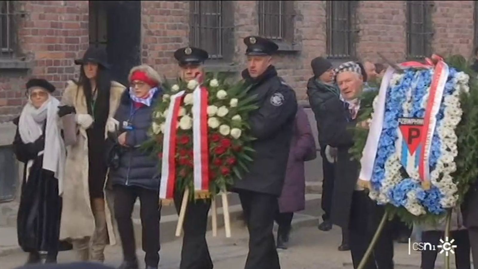 TAPA AUSCHWITZ 1