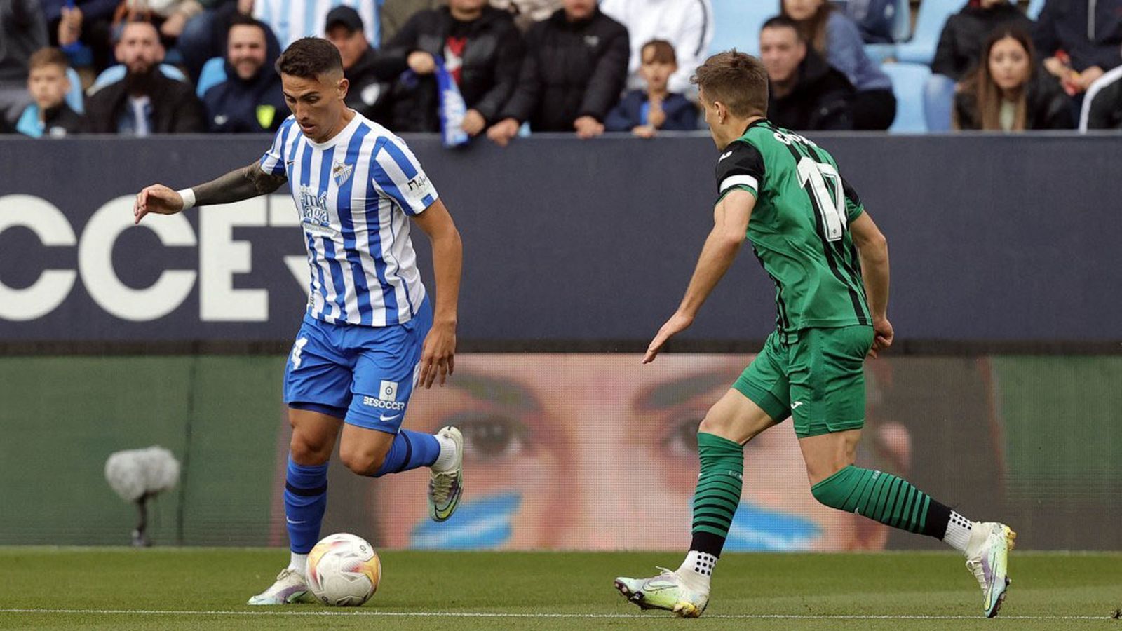 El Málaga cae ante el Éibar