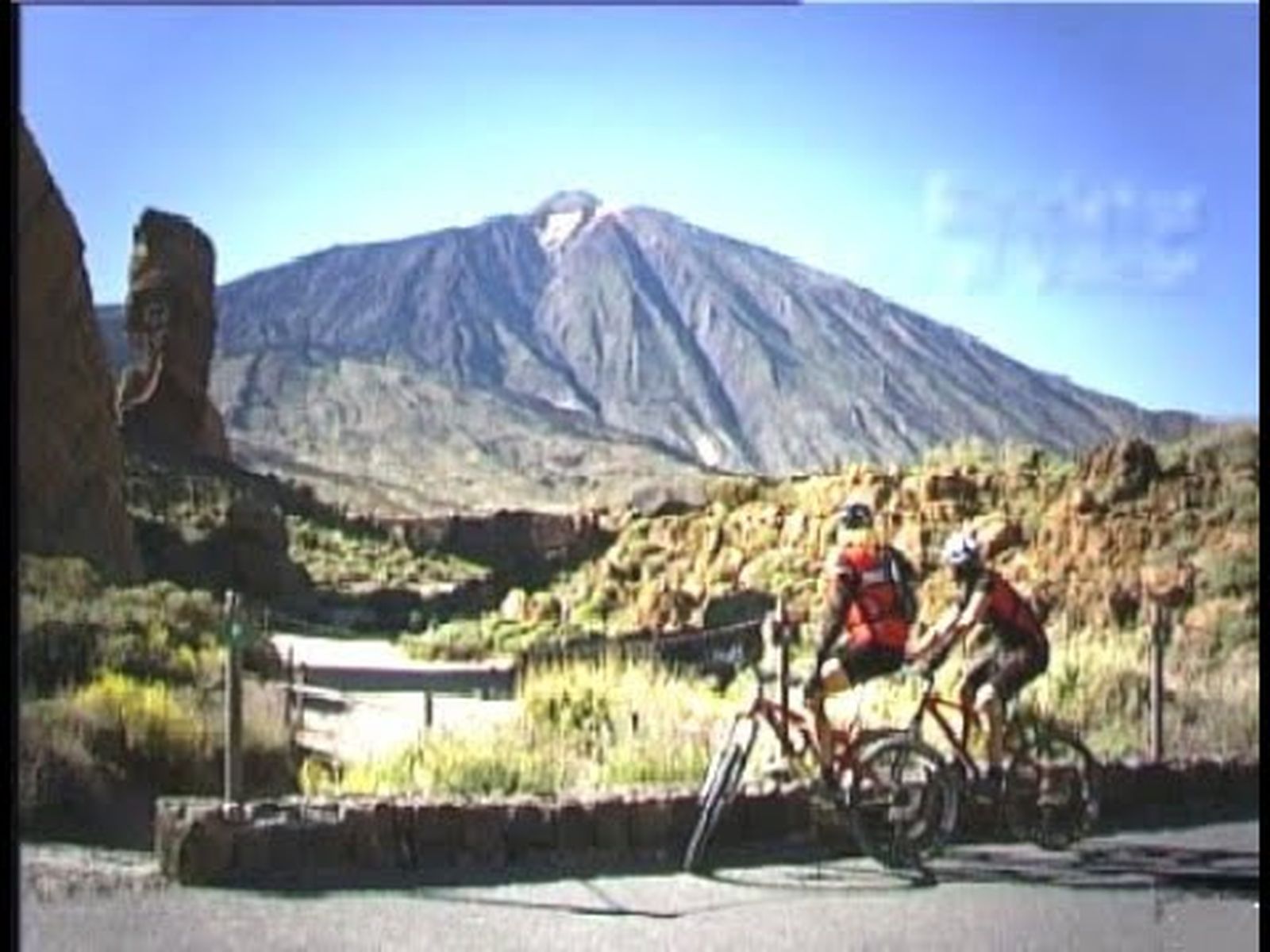Ciclismo entre volcanes en Canarias: el Teide (Tenerife)