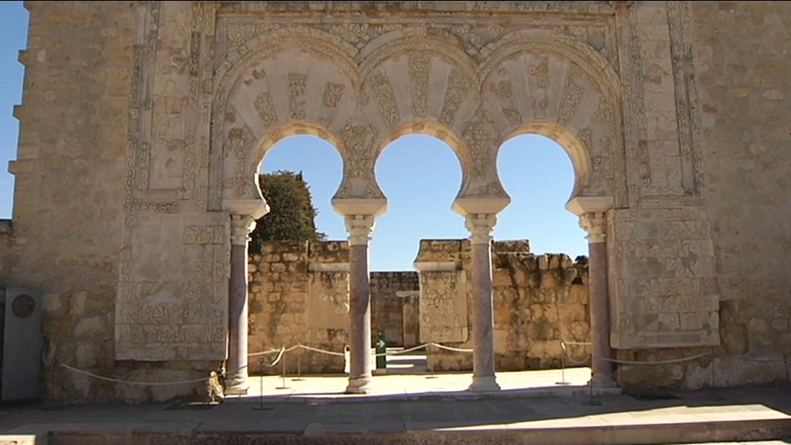 medina