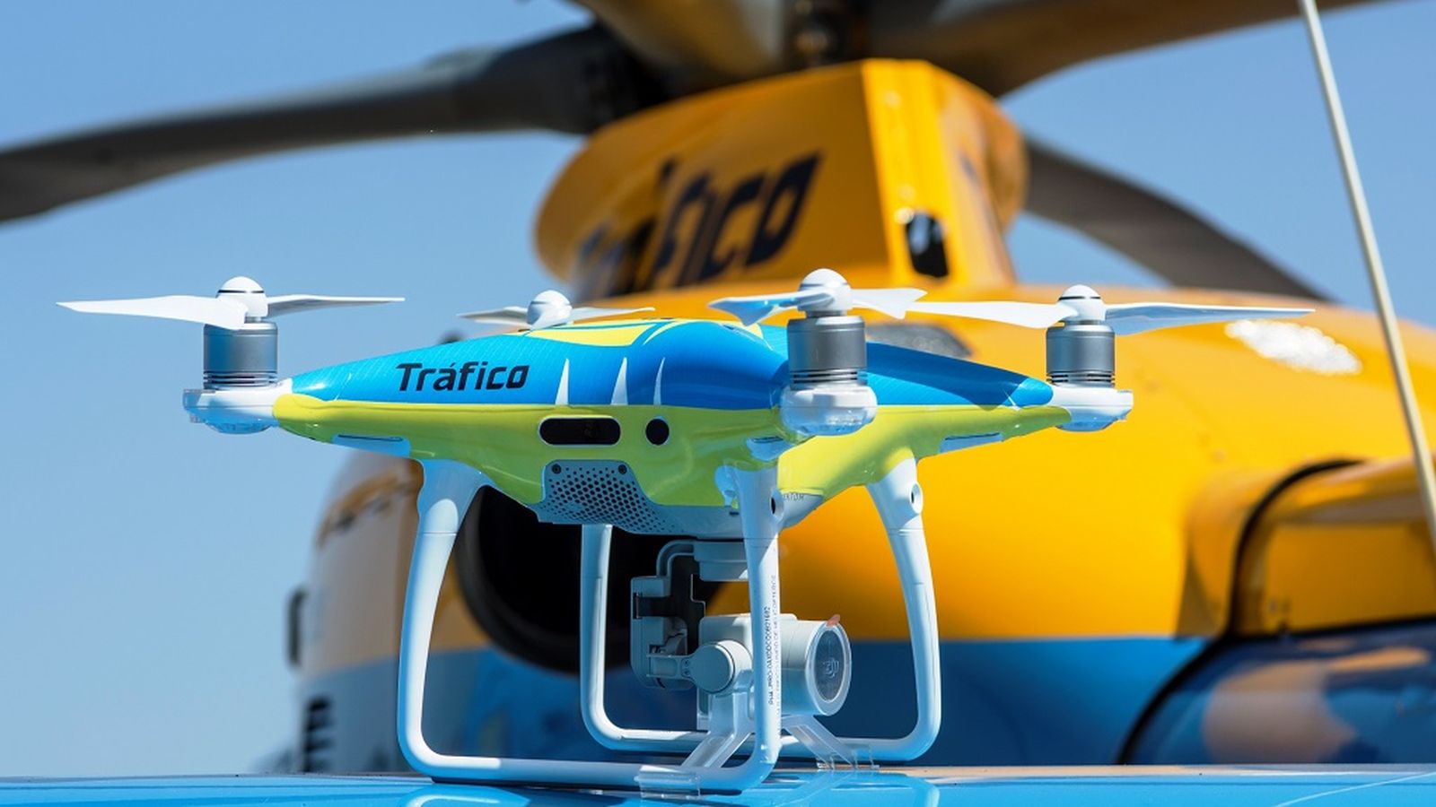 Dron DGT 1024