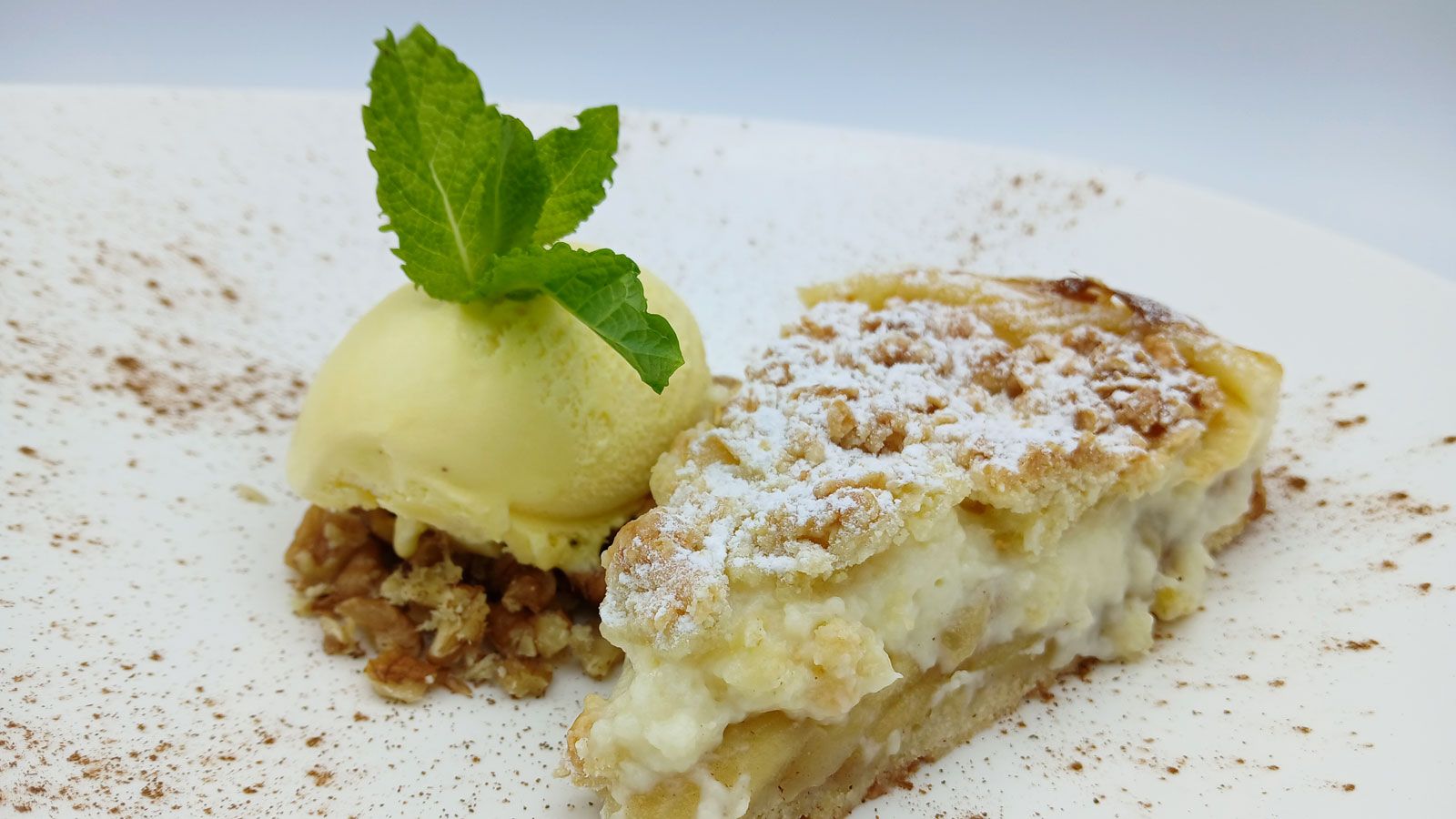 "Cómetelo": Tarta de manzana y crema