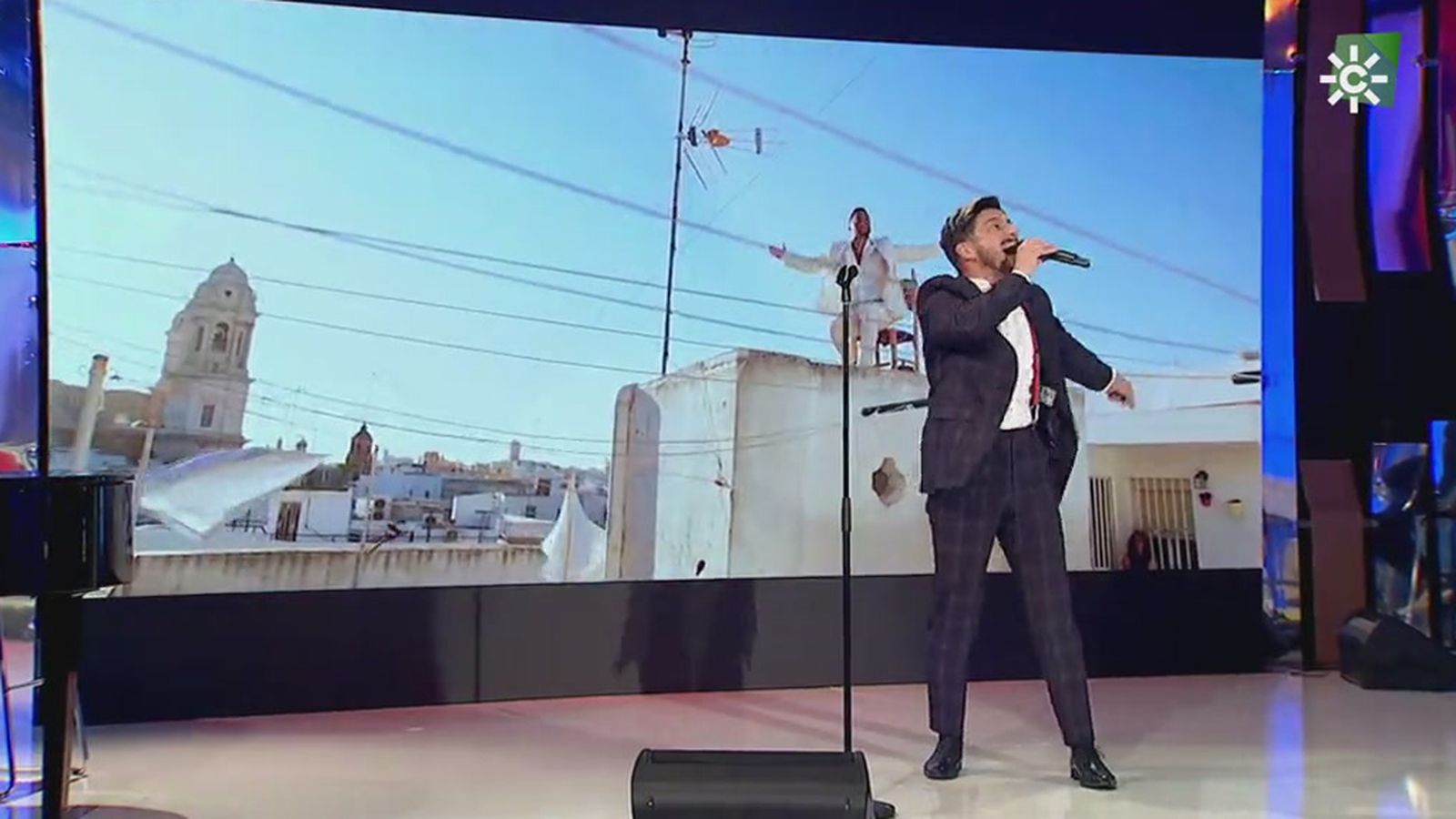 David Palomar presenta su último sencillo, Evolución Revolución
