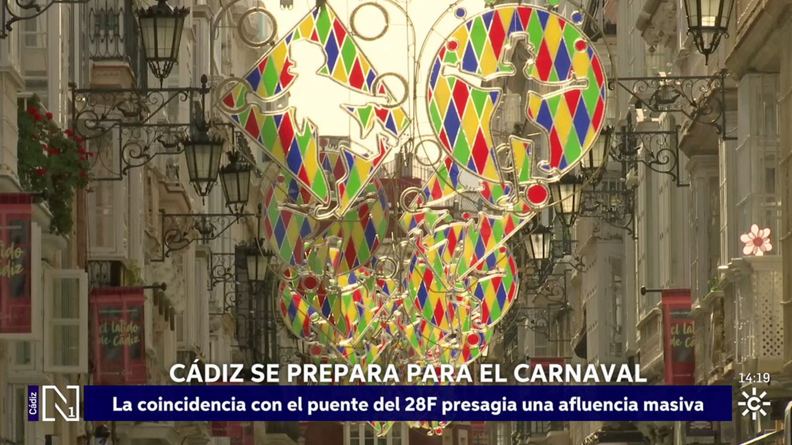 Gran afluencia de visitantes en Cádiz para vivir un Carnaval que coincide con el puente del 28F