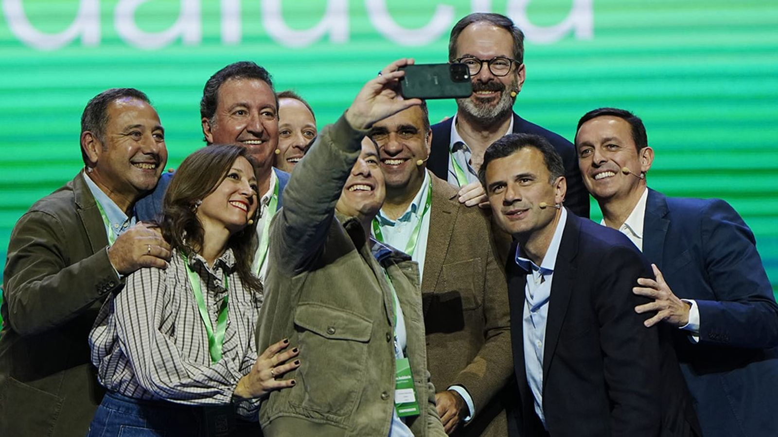 Moreno con los presidentes provinciales del PP
