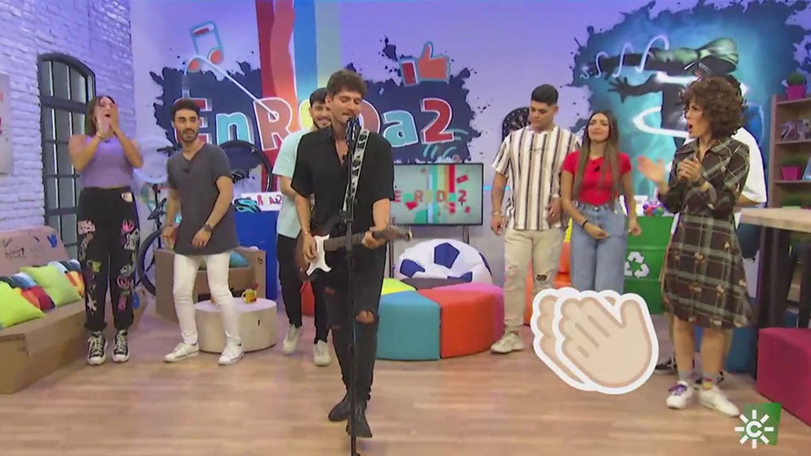 Carlos Right nos canta su tema 'Acuérdate'
