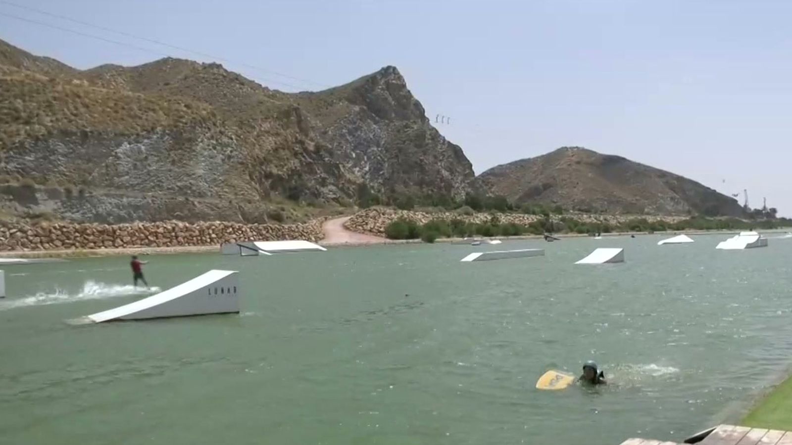 Practicamos cable ski náutico en Cuevas de Almanzora