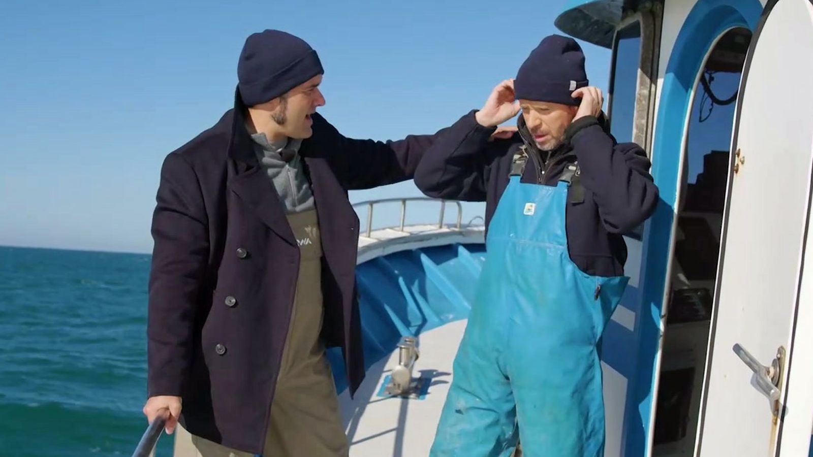 Los Compadres a la caza y captura del langostino de Sanlúcar