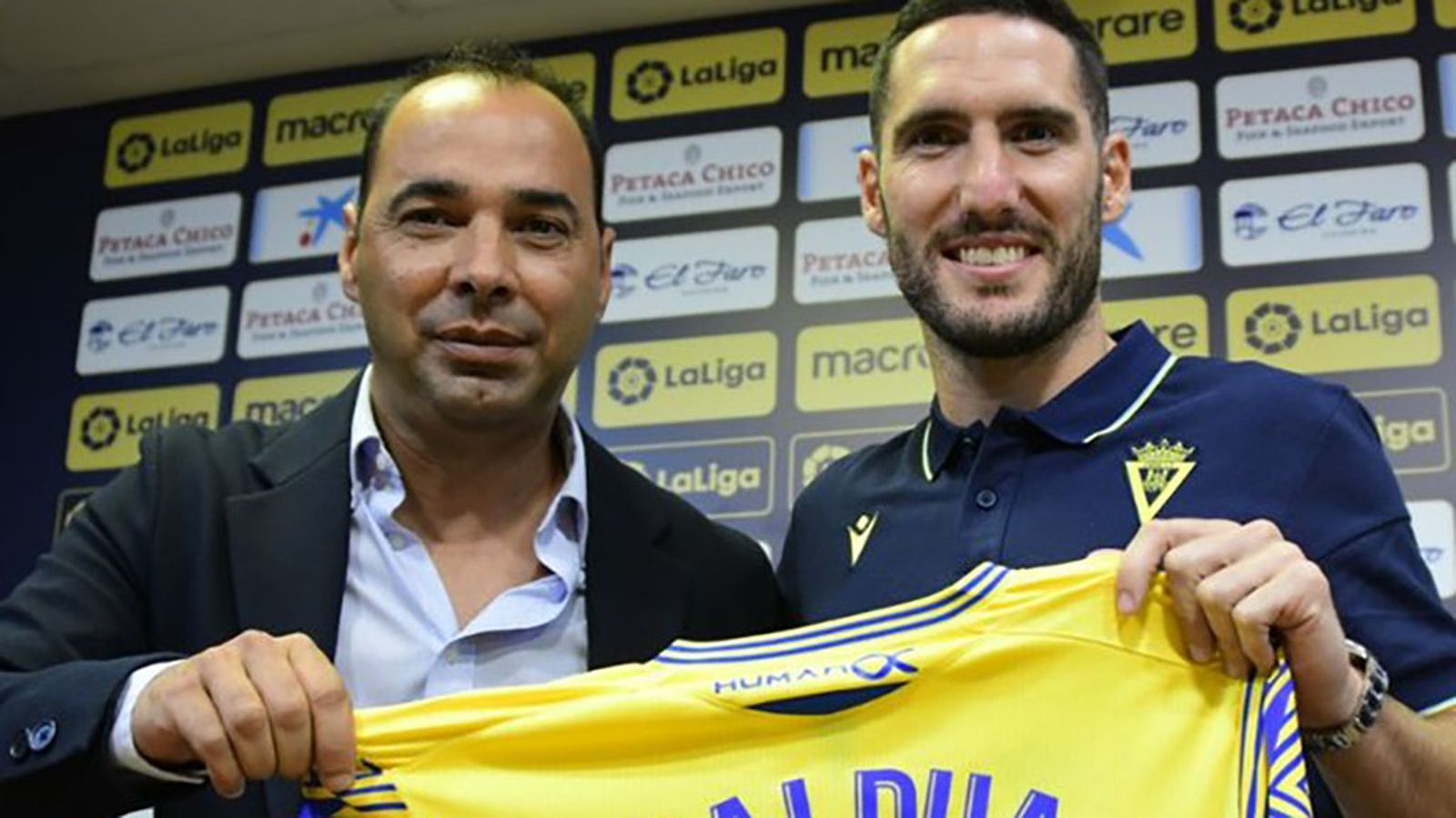 El Cádiz presenta a Zaldua