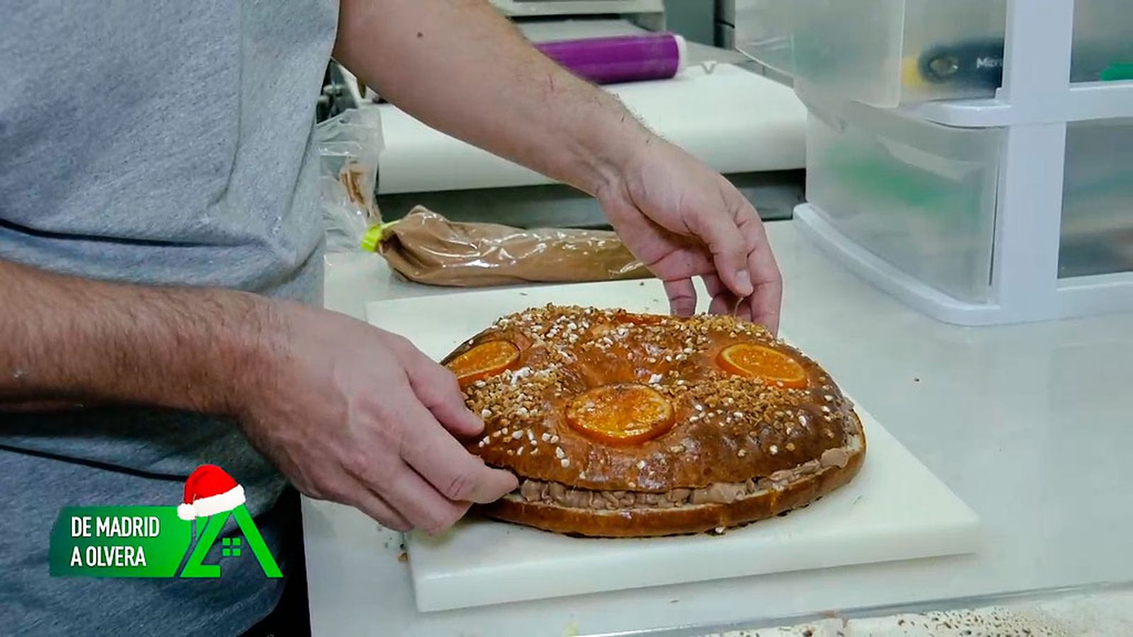 Ha montado un obrador en Olvera donde elabora pan de masa madre y de forma artesanal 7:07