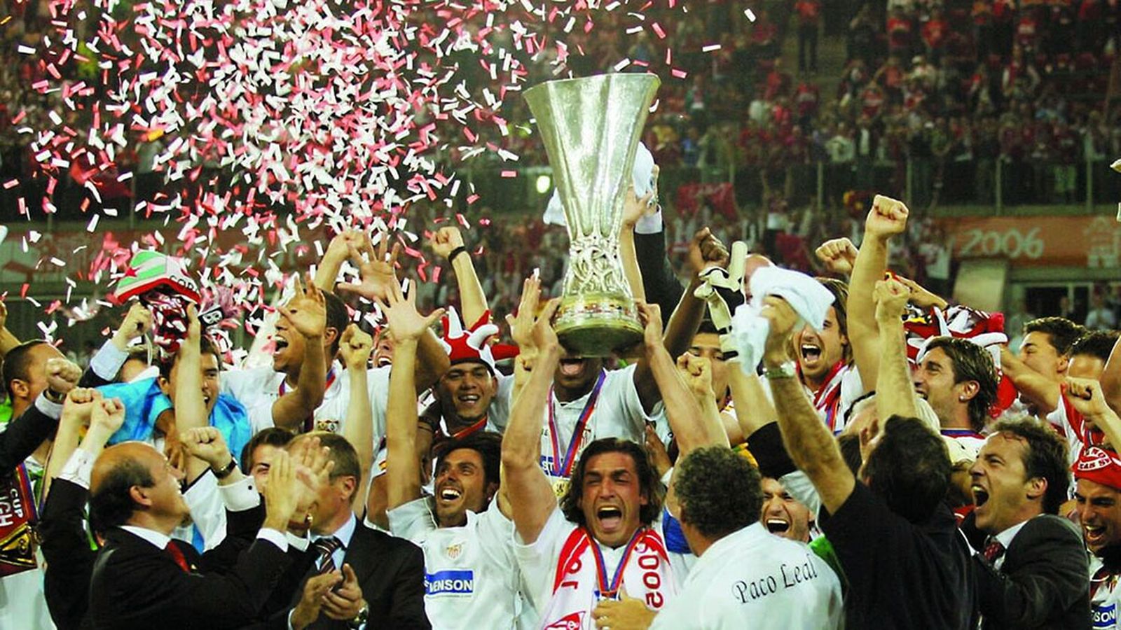 UEFA 2006 JAVI NAVARRO COPA