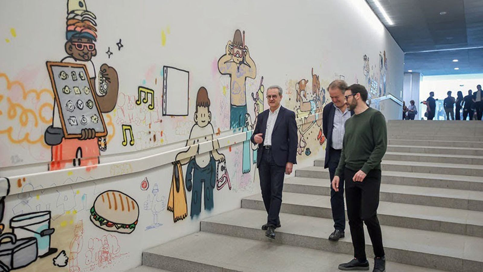 El grafitero Imon Boy interviene el Centre Pompidou Málaga