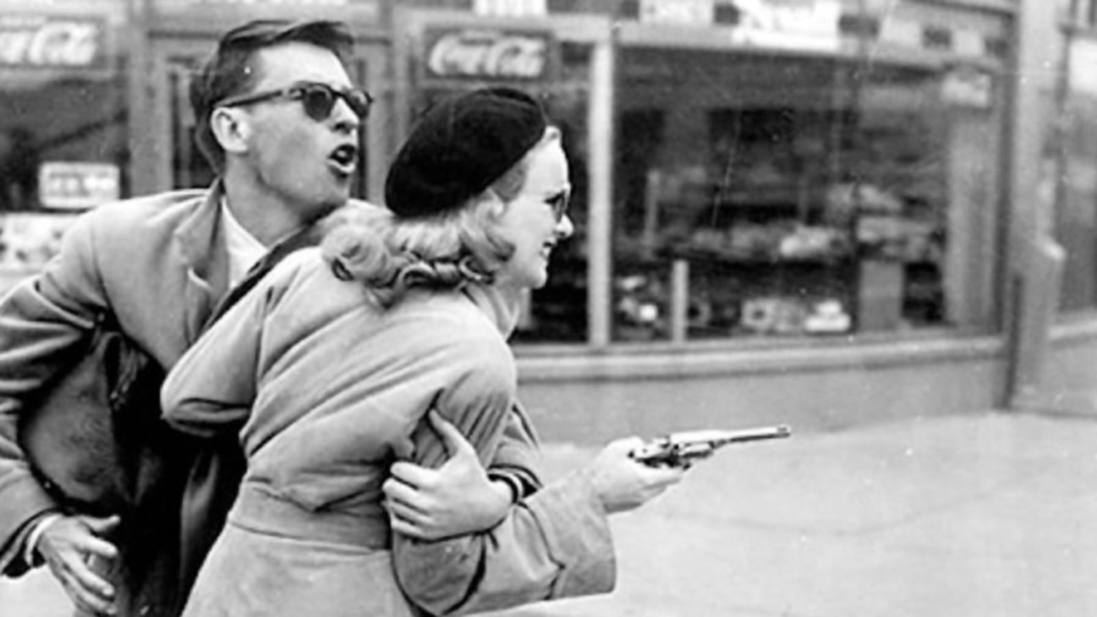 Comunicación Cine ATV El demonio de las armas 12 de agosto