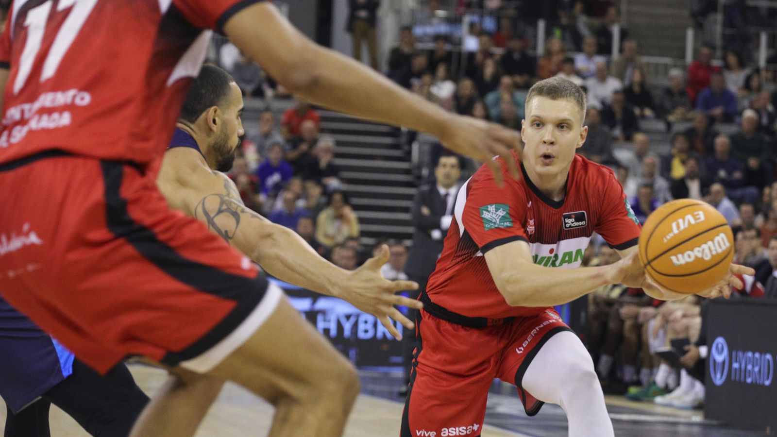 Coviran Greanada 80-77 Leyma Coruña