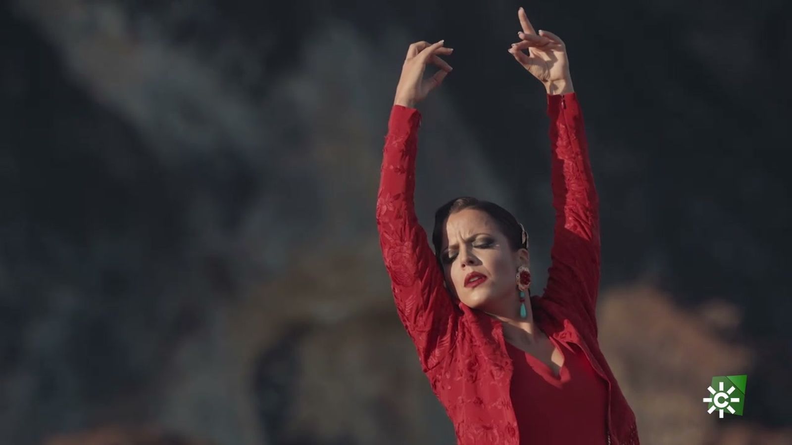 El baile de María Canea relumbra entre el paisaje minero de Riotinto