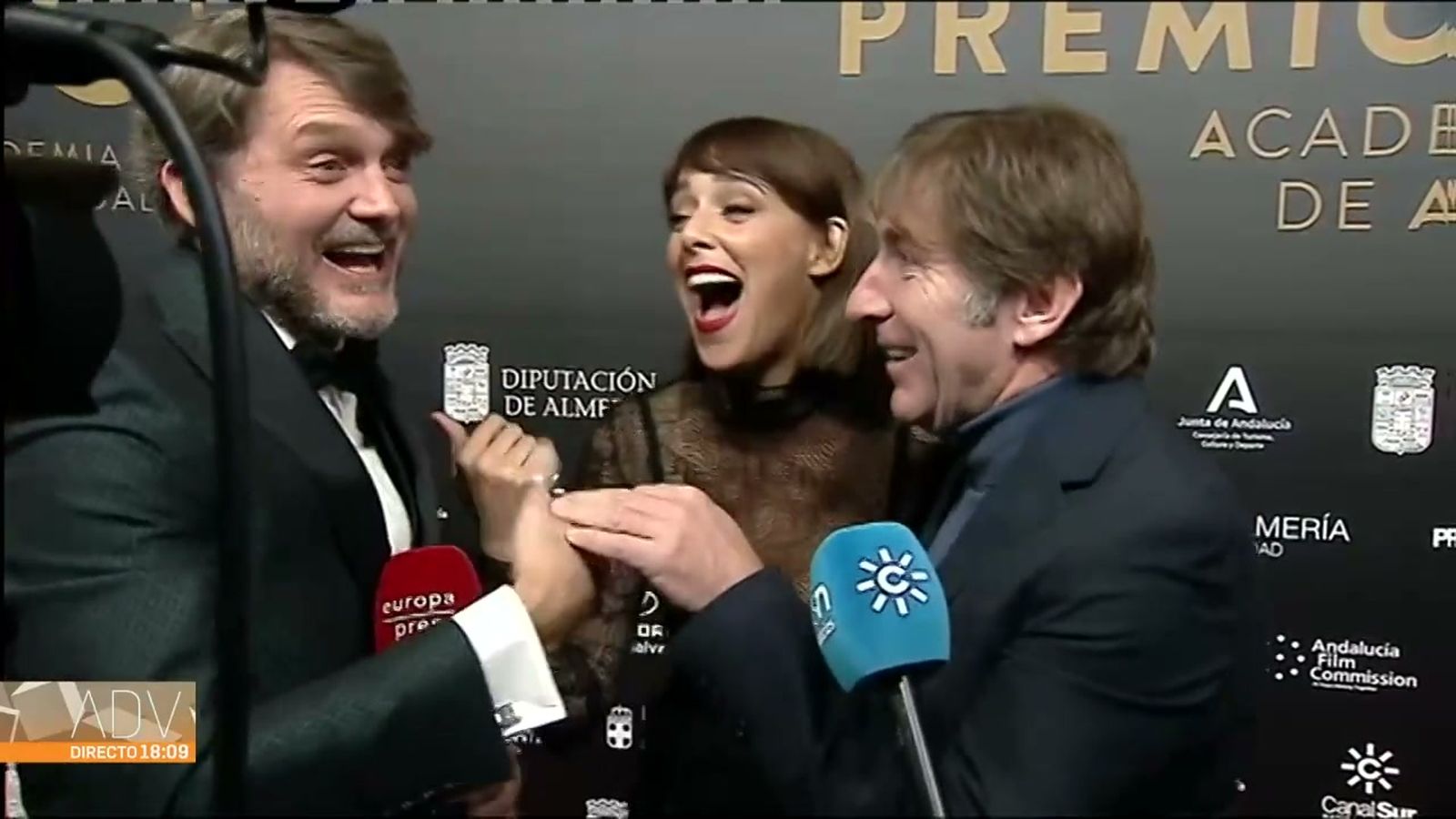 Las estrellas de los premios Carmen celebran en la alfombra roja el acento andaluz