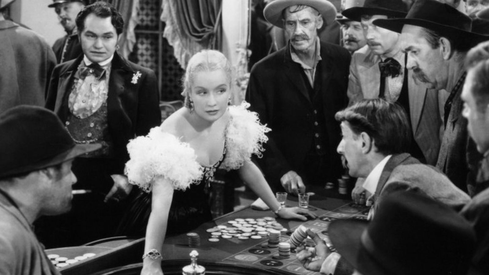 Cine, La ciudad sin ley, 21 septiembre