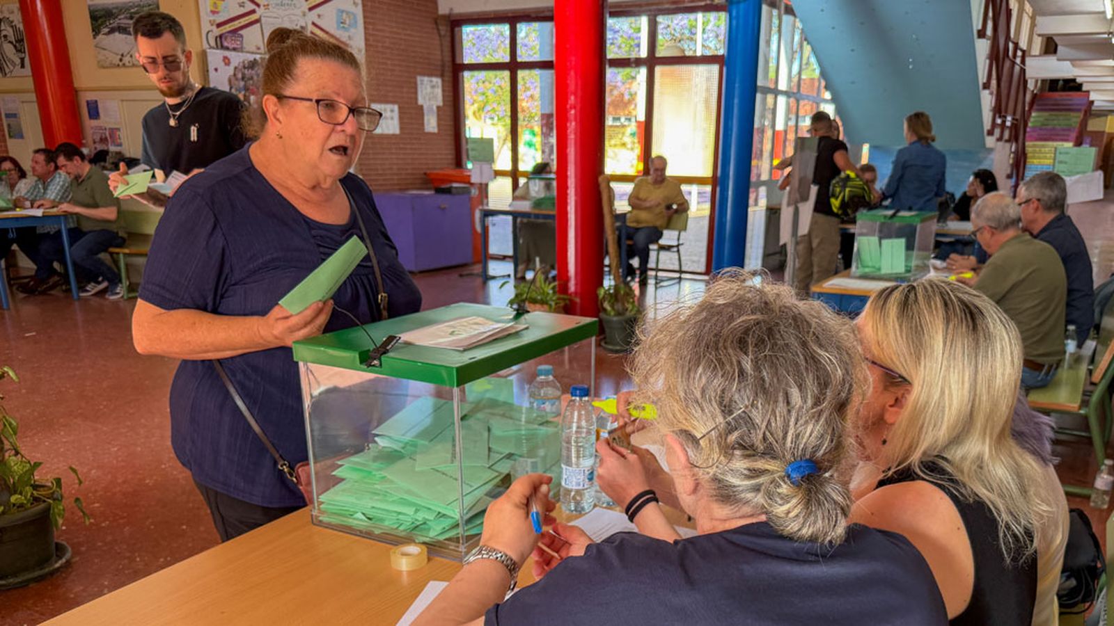 votación elecciones andaluzas