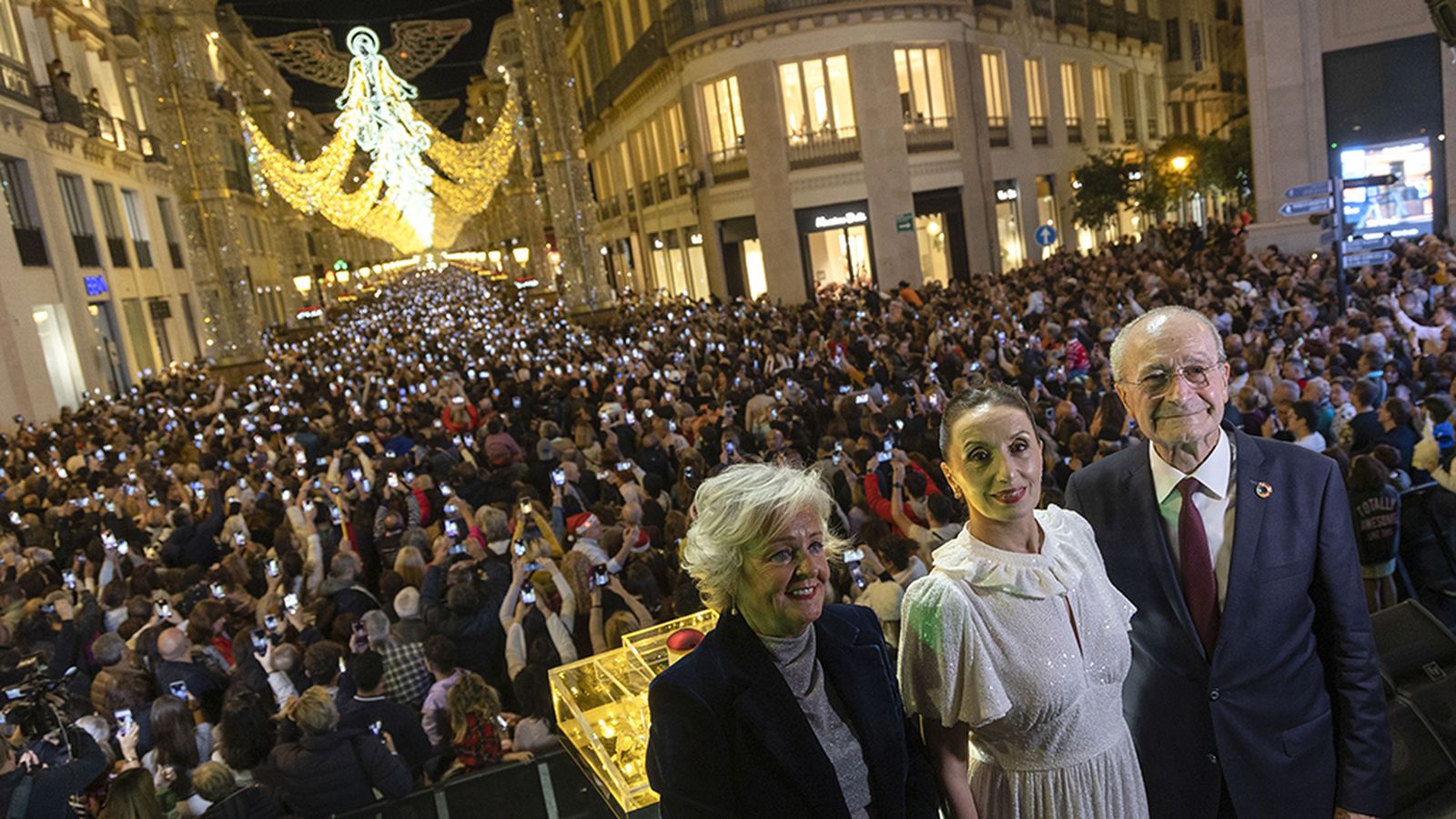 Luz Casal enciende la Navidad en Málaga