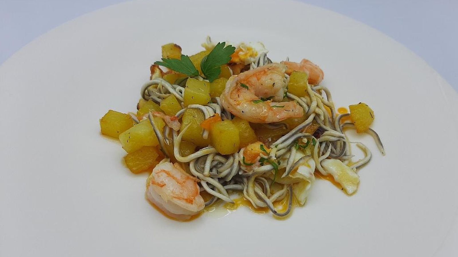 huevos con langostino cómetelo