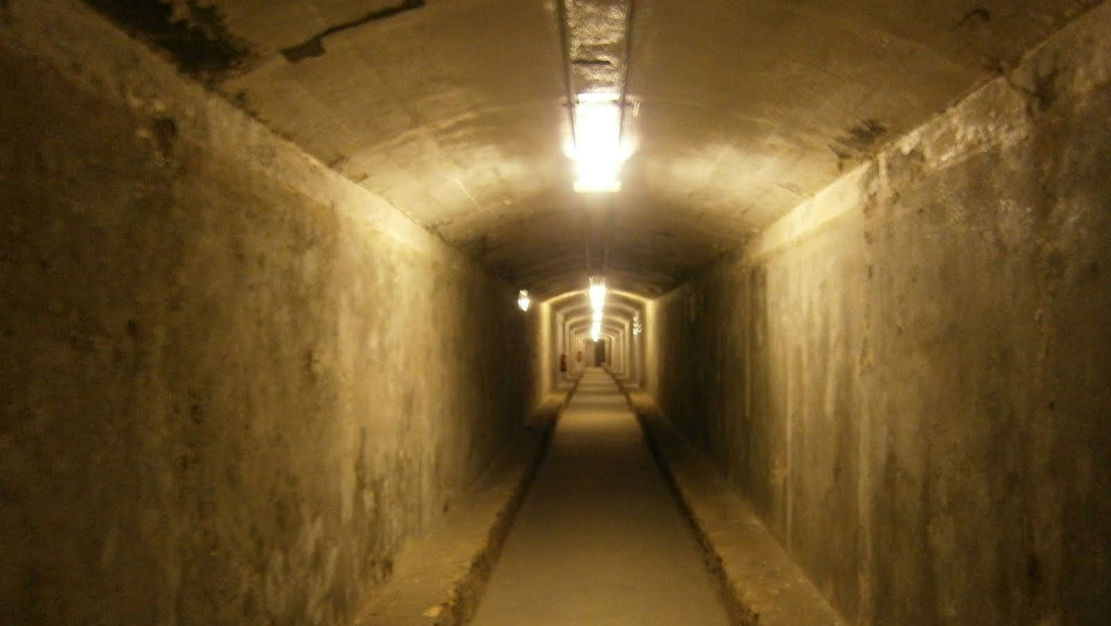 Refugio subterráneo Almería 1024