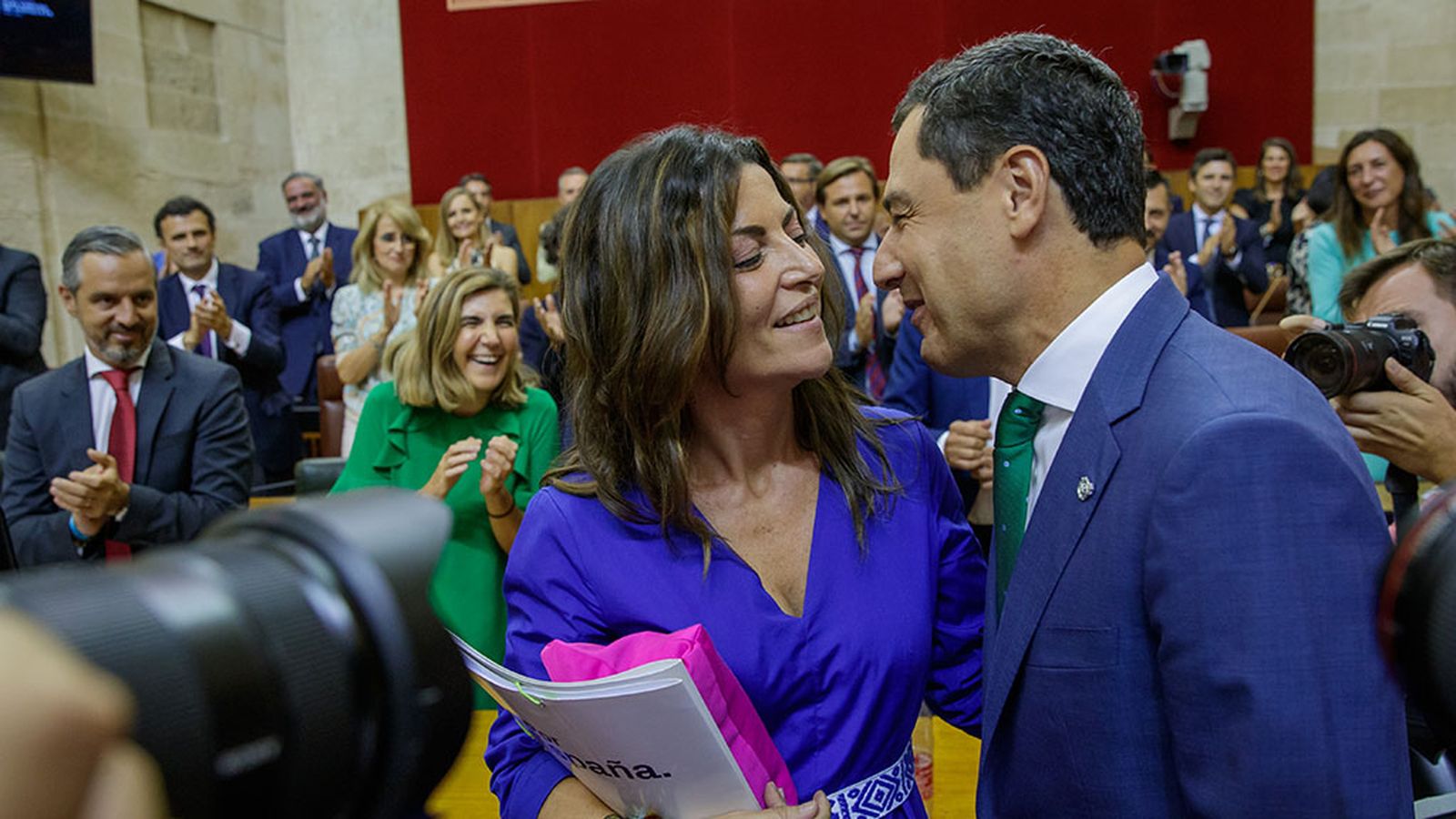 Moreno y Macarena Olona