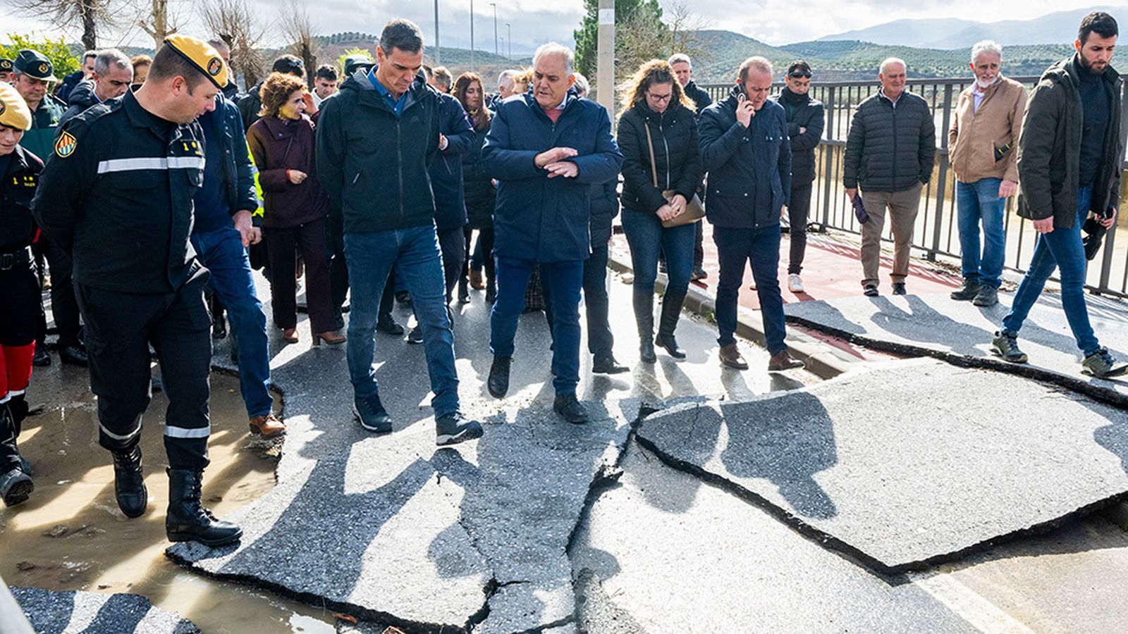 Sanchez visita Huétor Tájar tras los temporales