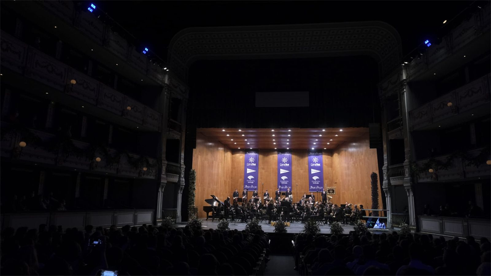 Comunicación Bajo Palio Panorámica Foto