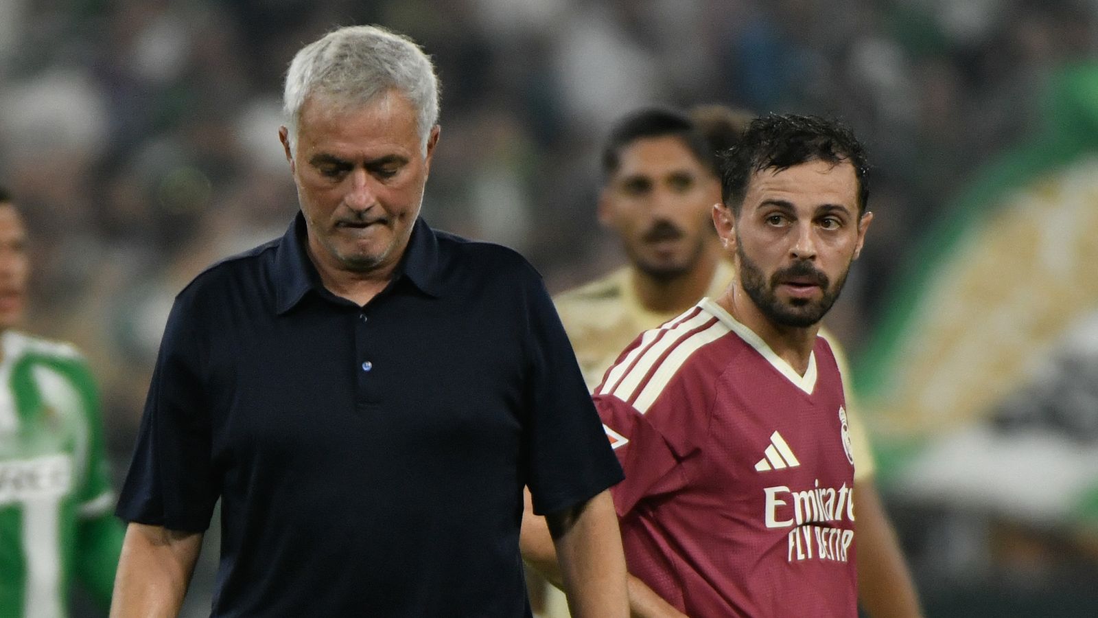 Mourinho, frustrado por la primera derrota en Liga.