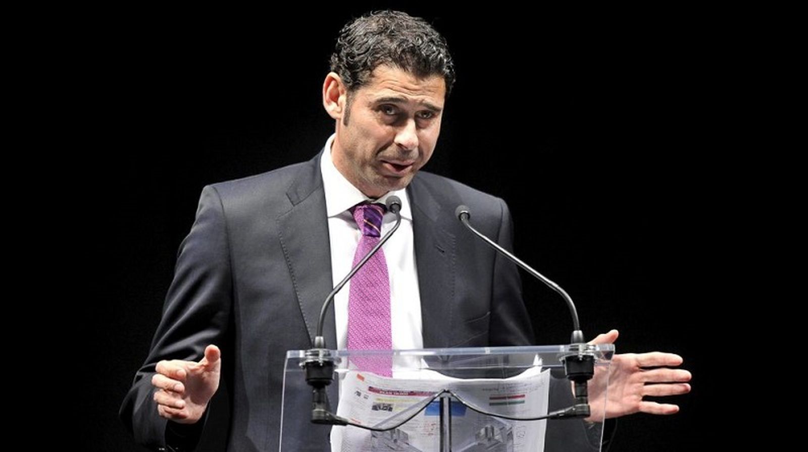Fernando Hierro 800