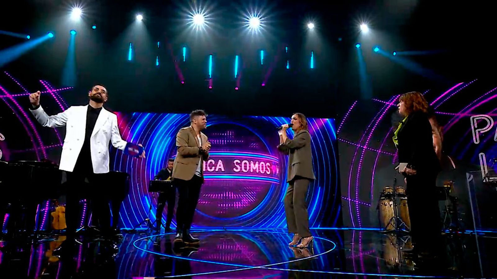Cristie Sánchez le regala a Pablo López el tema 'Your song'