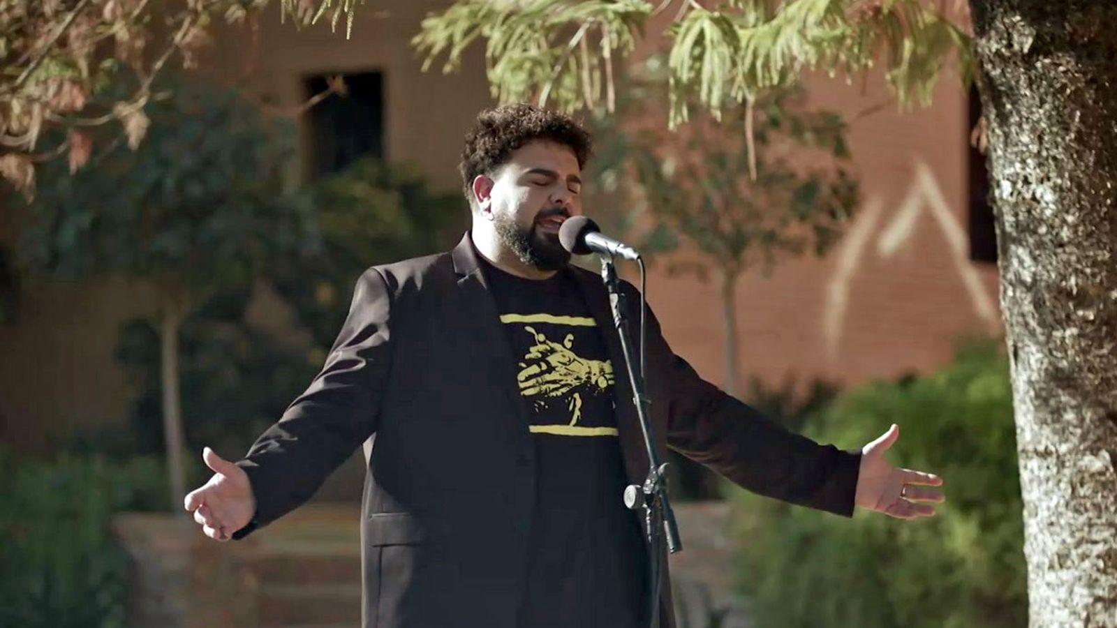 Magnífica interpretación de Rafael 'El Bomba' del famoso tema 'La quiero a morir'