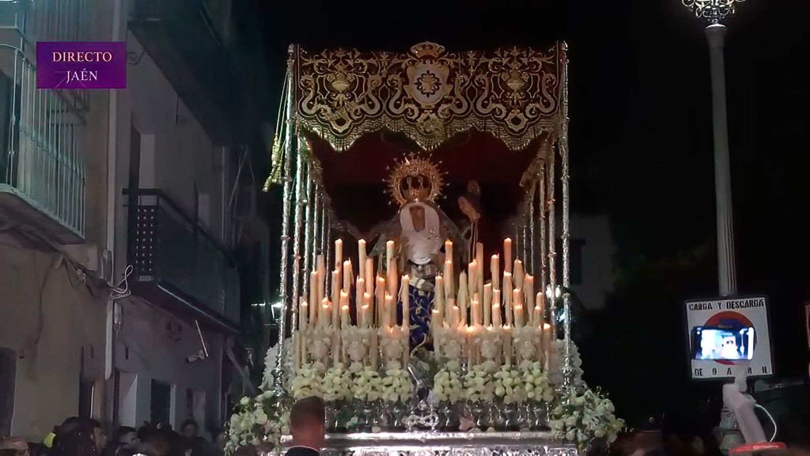 Las costaleras de la imagen de María Santísima del Mayor Dolor viven momentos de gran fervor en Jaén