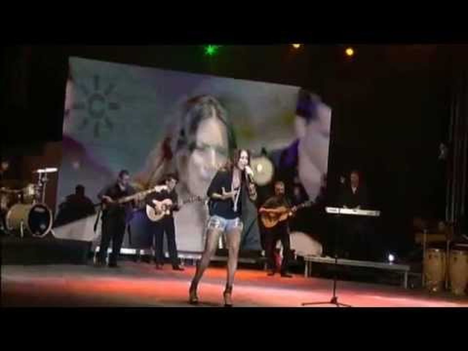 India Martínez canta "Vencer al amor"