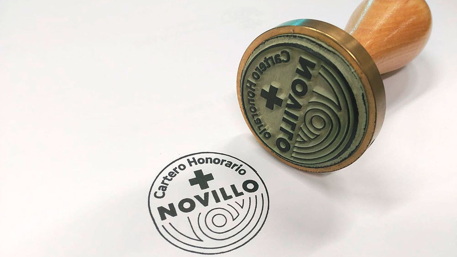 Comunicación Tesis Novillo
