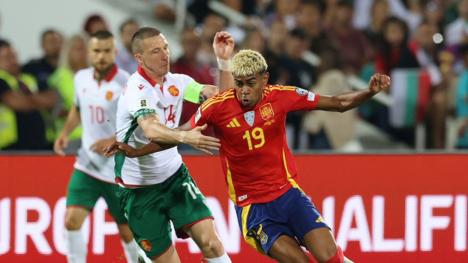 Lamine Yamal ante Bulgaria