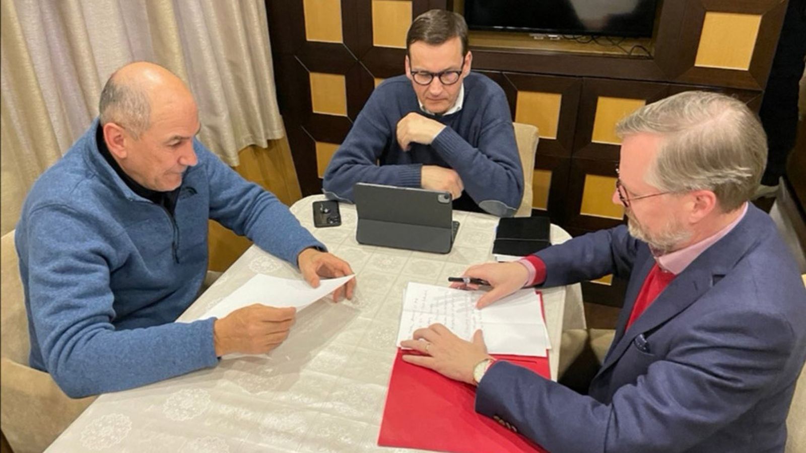 los lideres de polonia, chequia y eslovenia en kiev